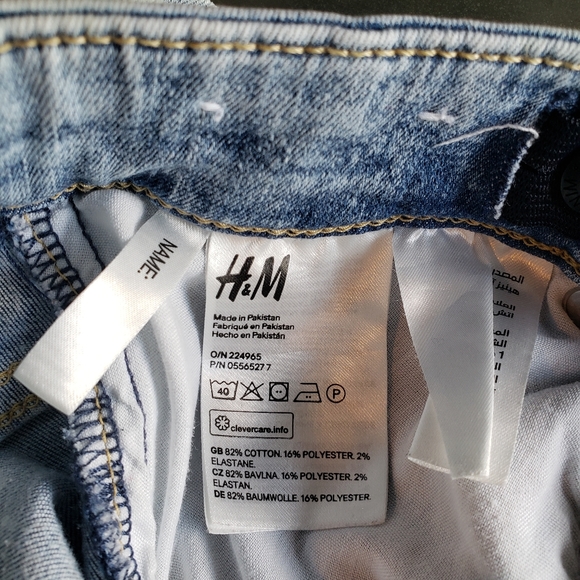 Acid Wash Distressed H&M Skinny Jeans - Picture 4 of 6